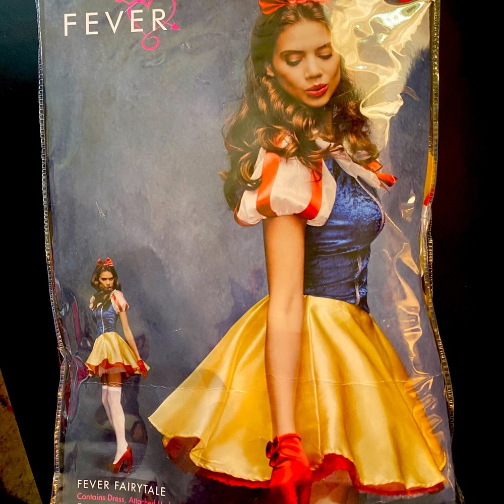 Snow White Costume